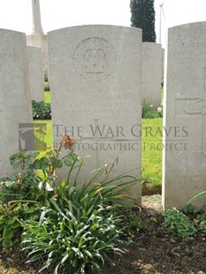 LIGNY-ST. FLOCHEL BRITISH CEMETERY, AVERDOINGT - ADCOCK, ALFRED CHARLES EDWIN